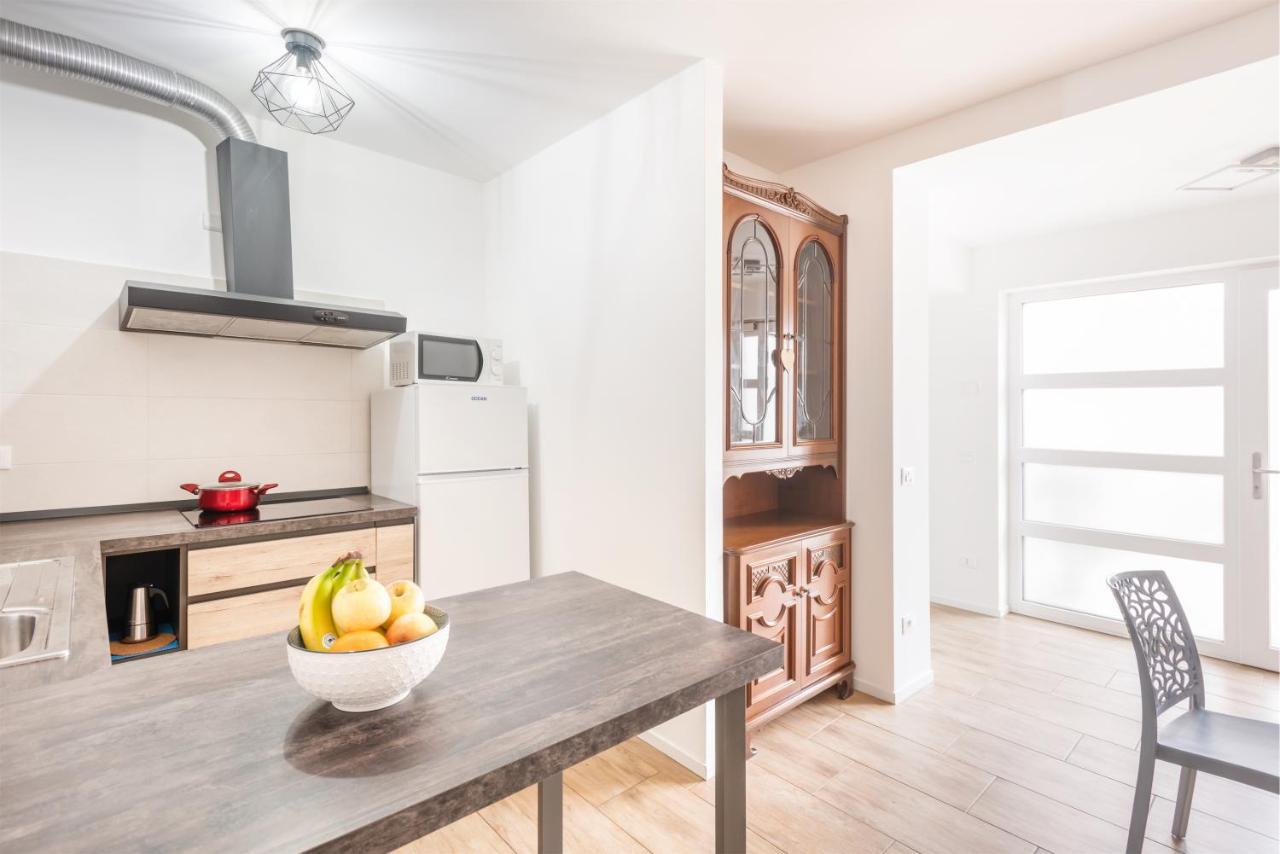 Apartamento Casa Caterina, family terrace&BBQ Arco Exterior foto